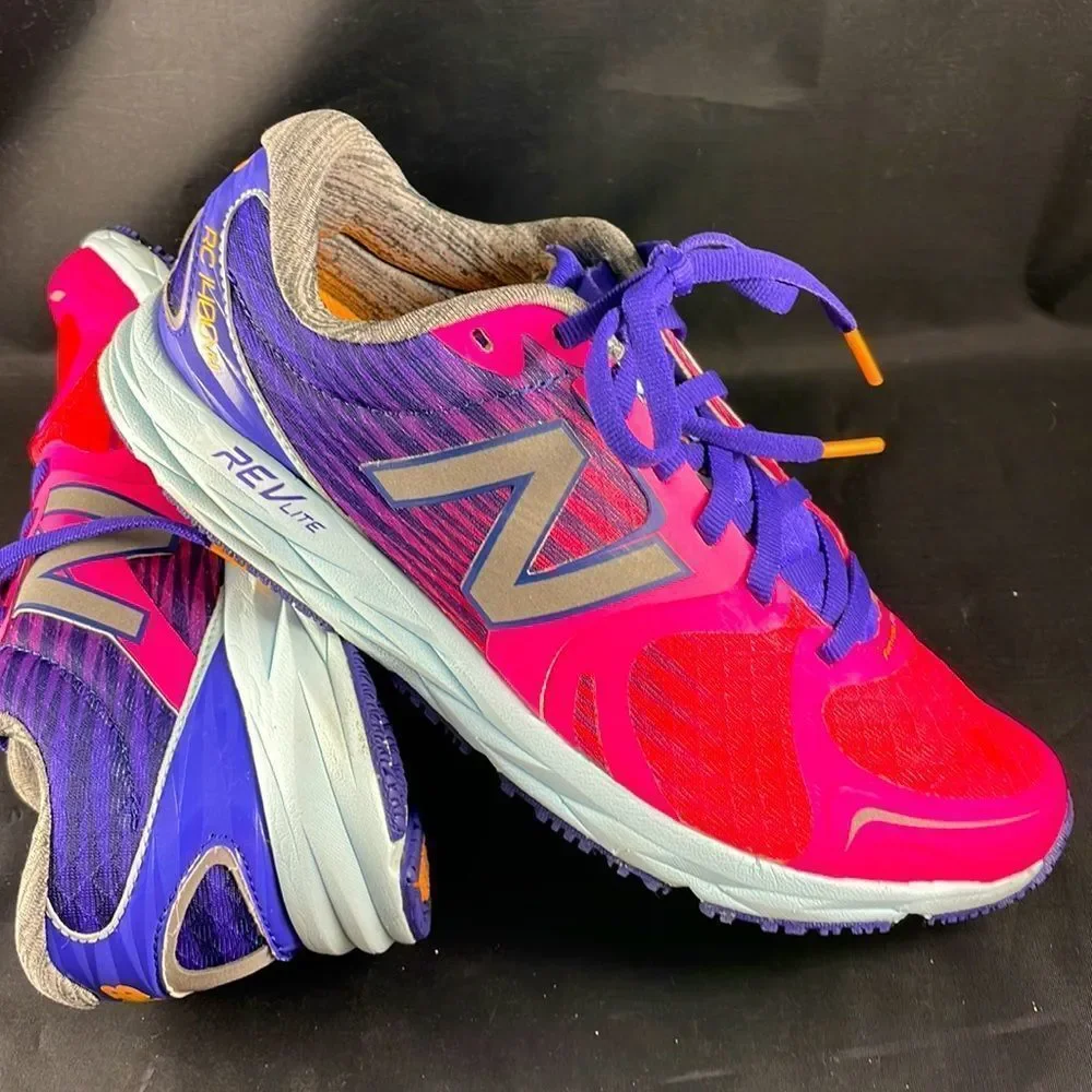 New balance womens racing flats RC 1400 v4 road racing size 8 US medium